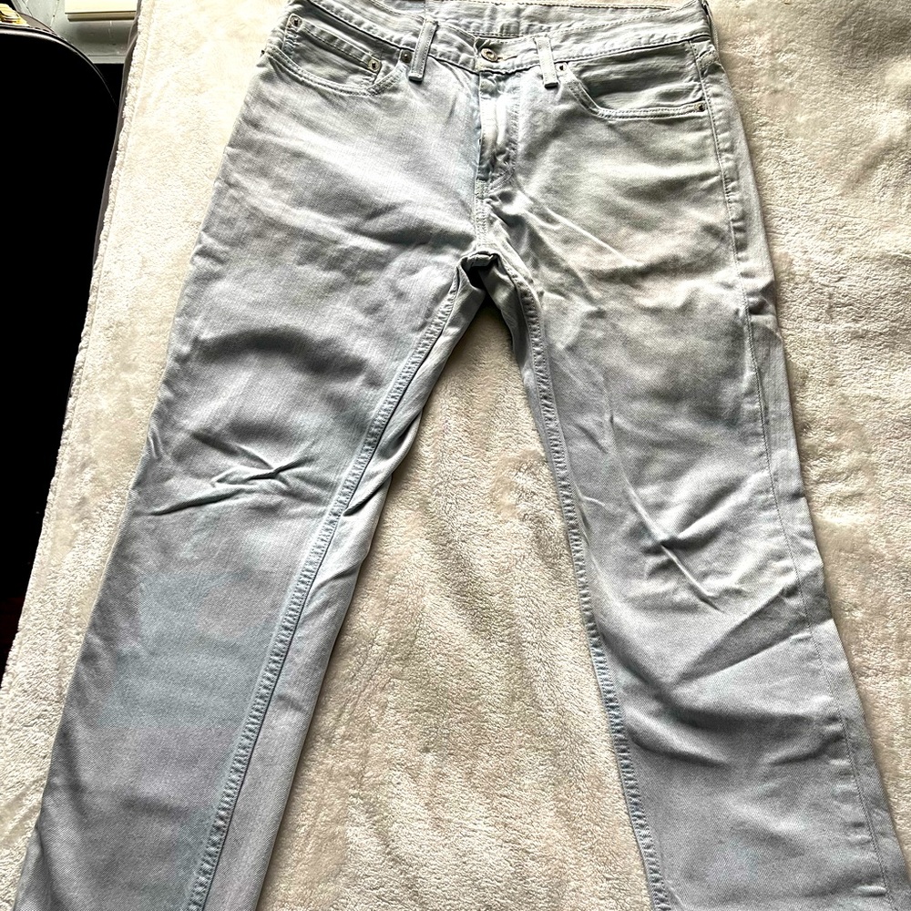 511 Levi’s light blue jeans
